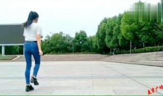 广场舞坐上火车去拉萨