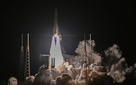 携带人类遗体的游crine子登陆失败将于星期四（1月18日）坠入地球